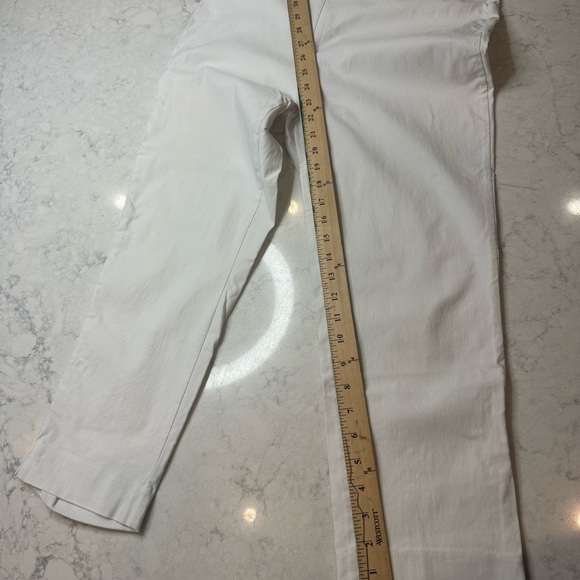 Chicos So Slimming 1.5 Brigette Crop Stretchy White Pants Pull On Elastic Waist - Picture 4 of 7